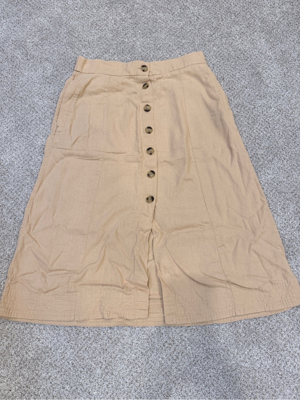 Universal Thread Women’s Medium Beige Button-Front A-Line Skirt